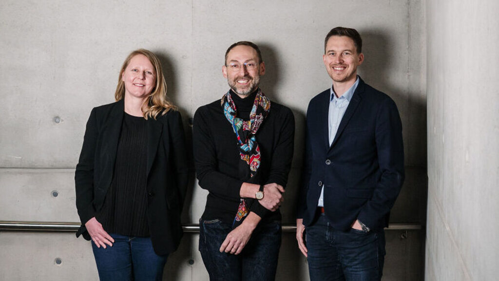 Aithyra Management Team (v. l. n. r.): Anita Ender, Managing Director, Michael Bronstein, Director AI, Georg Winter, Director Life Sciences. © OEAW/Natascha Unkart