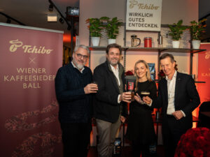 So schmeckt der Kaffeesiederball: Tchibo eröffnet „café varieté“