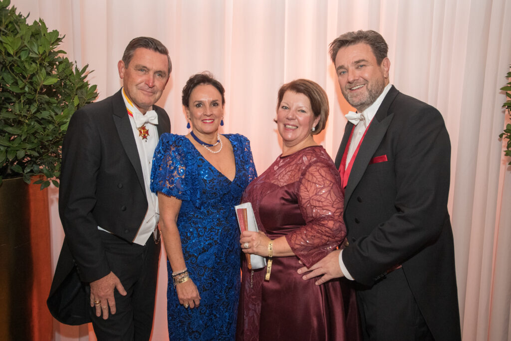 Bundesminister Peter Hanke mit Ehefrau Sabine Hanke und Petra Binder mit KR Wolfgang Binder