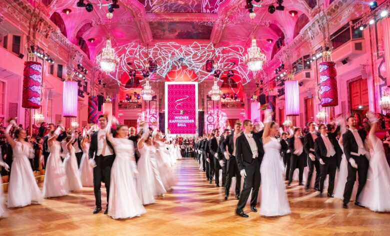 67. Kaffeesiederball: Hofburg wurde größtes Cafe der Welt