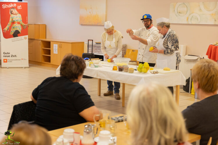 Wiener Apfelstrudelkunst begeisterte im Klub Biberhaufenweg