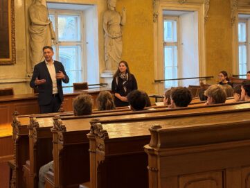 Kinder reden mit! Jugendparlament tagte im Alten Rathaus