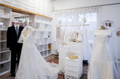 “Ja” sagen: Volkshilfe Vintage-Shop eröffnet Hochzeitscorner