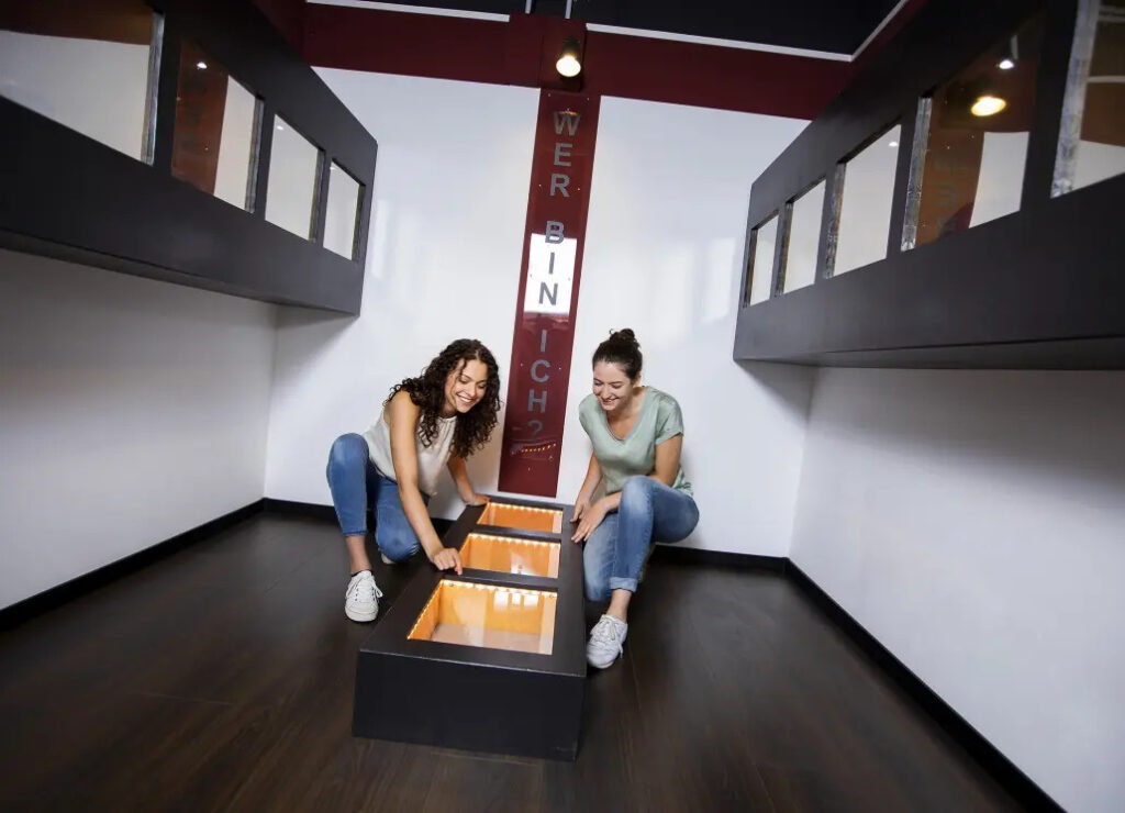 Spannende Rätsel müsst ihr im House of Mist als Team knacken. © MA 48