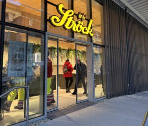 Die neue Ströck-Filiale ist auch von außen, ohne Klinik -Zutritt, begehbar. © Ströclk