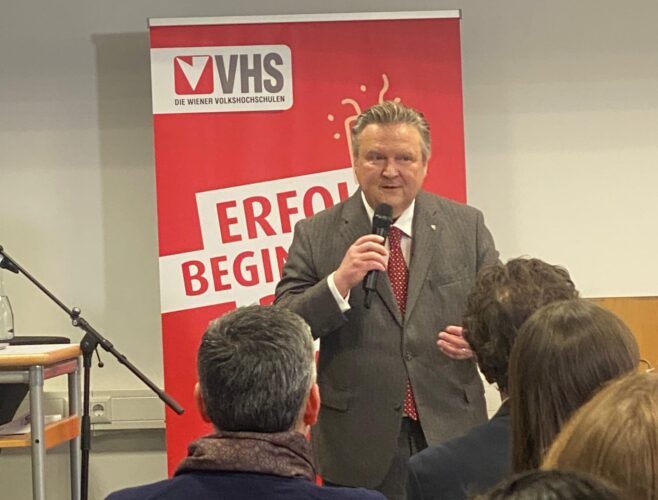 Neue VHS am Sophienpark öffnet ganztägig die Türen