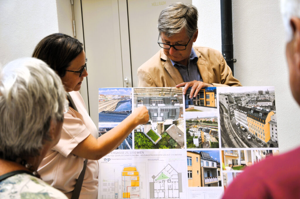 Experten vor Ort beraten, informieren und geben Auskunft. © GB*