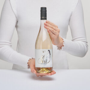 Der Sisi Frizzante weiß entstand in Kooperation mit Vienna Spirits. © Schönbrunn Group