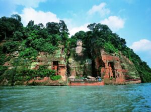 Beeindruckend: Der "Giant Buddha" in Leshan ist die weltweit größte Buddha-Statue aus Stein. © China Peace