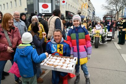 Tausende feierten beim Faschingsumzug im Elften