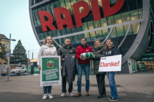 Rapid-Aktion: 1.600 Kilo Sachspenden für die Gruft