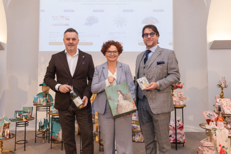 Post aus Schönbrunn: Sisis Sterne gibt es im Online-Shop