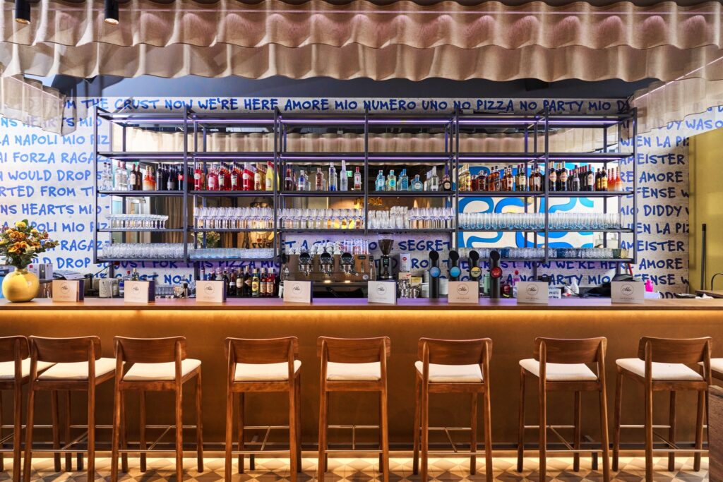 Wie wäre es mit einem Limoncello oder Rucolino als Digestif an der Bar? © Mio Vienna