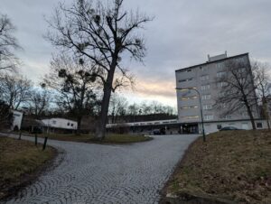 Die Liegenschaft umfasst ein weitläufiges Grünareal © ÖVP Hietzing