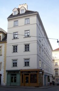 Michal Louč, CC BY-SA 3.0 , via Wikimedia Commons