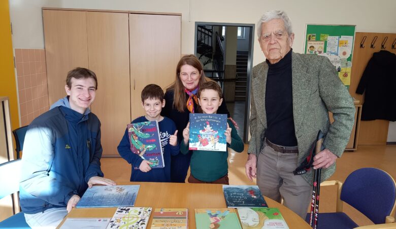 Volksschüler sammeln 1.000 Euro für “Rote Nasen”