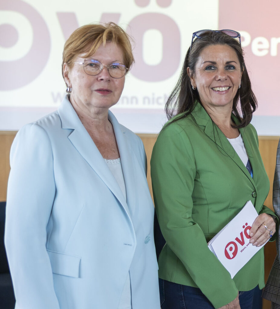 Von Frauen für Frauen: Ilse Fitzbauer, Mitglied des Landesvorstands und Frauenbeauftragte des PVÖ-Wien, und Michaela Sramek, MSc, Landesgeschäftsführerin PVÖ-Wien. © PVÖ-Wien/Bubu Dujmic