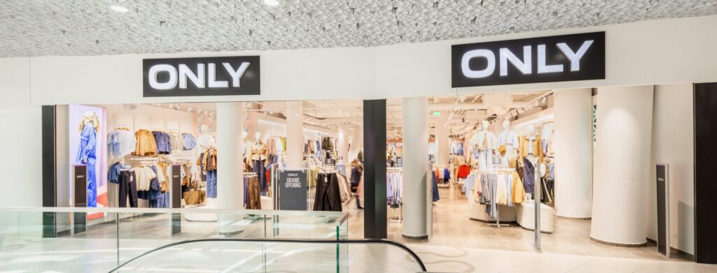 Im neu eröffneten ONLY-Store schlagen die Herzen von Fashionistas höher. © WIEN MITTE