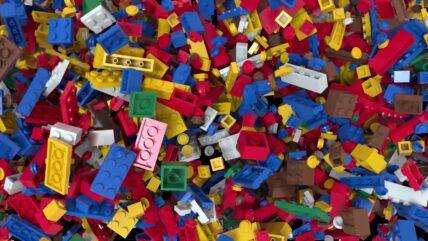 Achtung, Steinlawine! World of Bricks rollt nach Wien