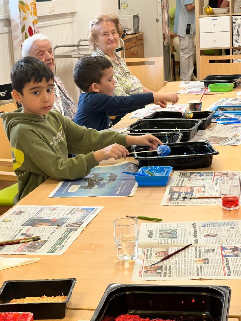 Bunter Osterbesuch der Kinderfreunde im Haus Atzgersdorf