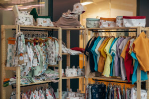 Bunte Auswahl an regionalen Labels. © Katarina Novcic/daskinderzimmer.at