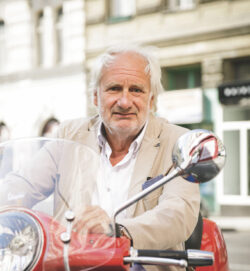 Mit Schottenberg um die Welt: Lesung im Mozarthaus Vienna