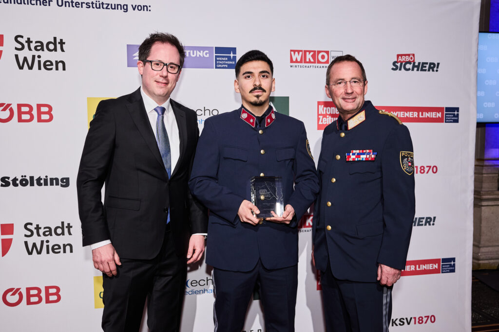 Newcomer/in des Jahres: Inspektor Enes Celik gesponsert von KSV1870