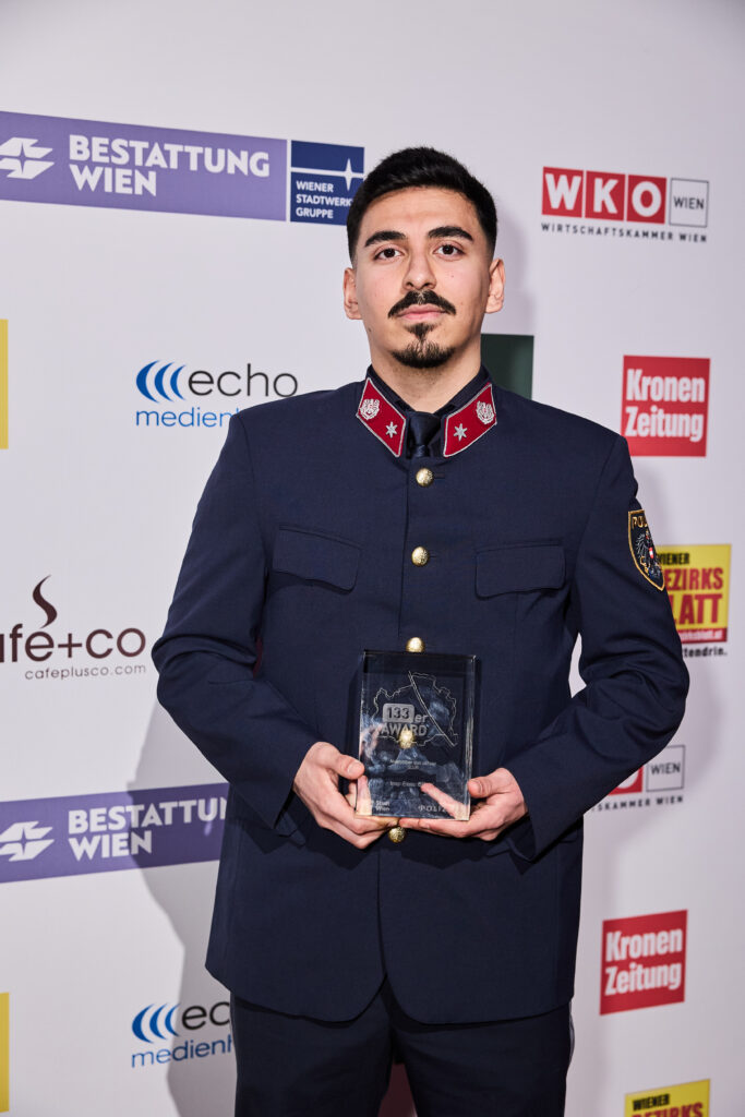 Inspektor Enes Celik