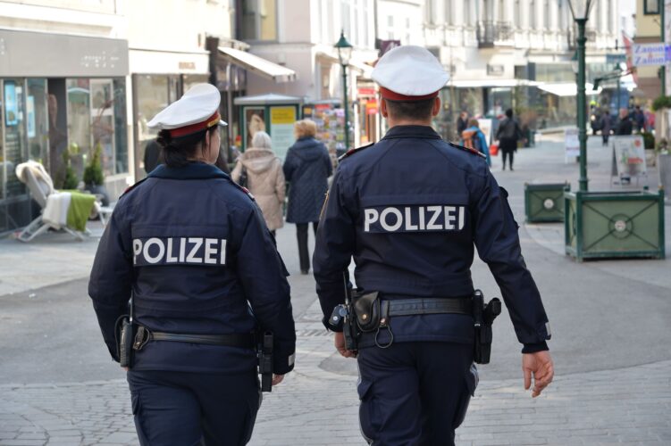 Aktion scharf zu Jugend-Kriminalität und Drogen-Handel