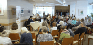 Prominente lesen beim Vorlesetag in Wiens Häusern zum Leben