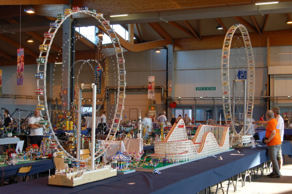Das gigantische LEGO®-Riesenrad hat sogar einen Eintrag ins Guinness World Records-Buch geschafft. © World of Bricks