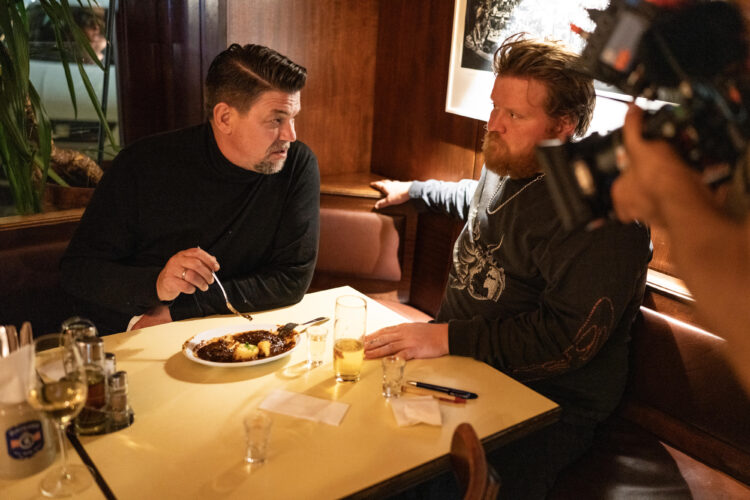 „Hungry for More“: Mälzer und Mraz auf Wiener Genuss-Wegen