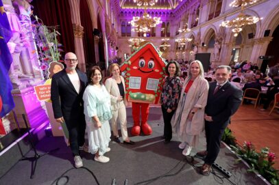 Auf gute Nachbarschaft: Danke an „gute Seelen“ im Gemeindebau