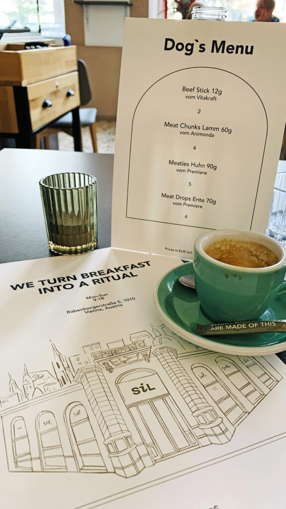 Lieblingsplätze mit Hund in und um Wien_Sil Cafe_Seite 14
