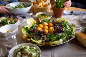 Frühlingsfrische Ostern: Gesund genießen und feiern