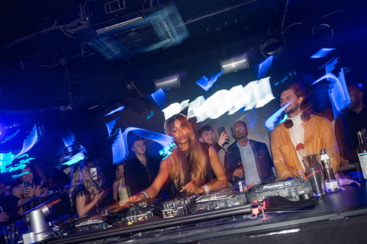 Naomi Campbell sorgt bei der Gtrix Club Night für Ausnahmezustand