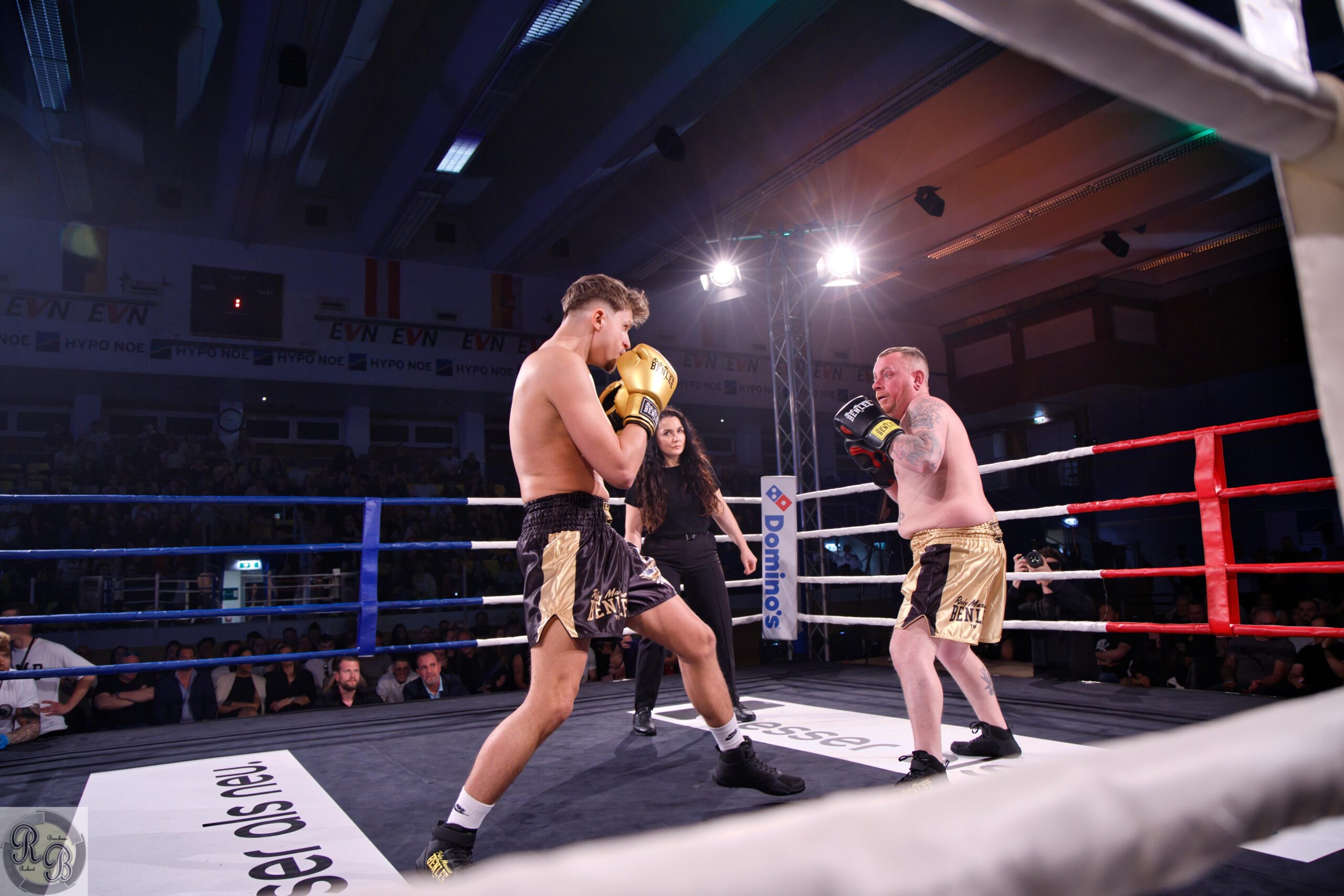 Stars im Ring begeisterte mit harten Kämpfen & mitreißenden Shows