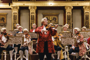 Der Auftritt in Kostümen der Mozart-zeit mach das Konzert zu einem besonderen Erlebnis. © Aaron Jiang