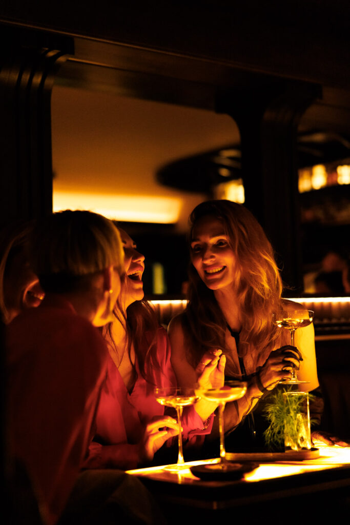 PRUNKSTÜCK SOLITAIRE – THE BAR UPSTAIRS