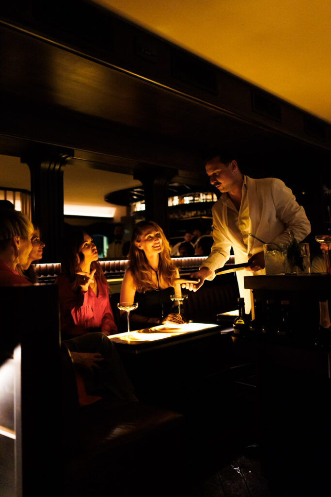 PRUNKSTÜCK SOLITAIRE – THE BAR UPSTAIRS