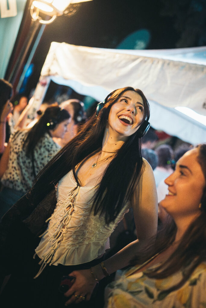 What a feeling: Tanzen mit Kopfhörer. © Silent Disco Austria/Anuar Nakyssov