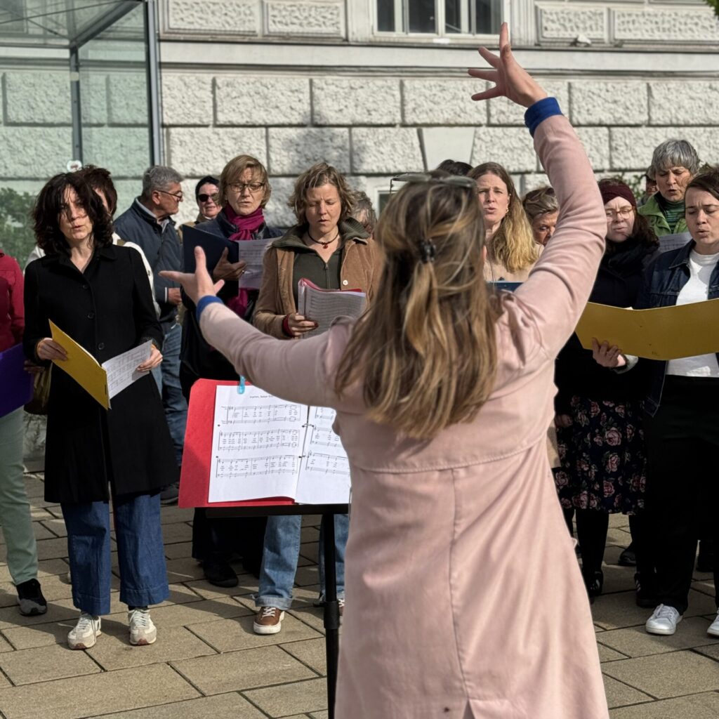 Der Ottakringer Chor spielt auf (Bild: BV 16).