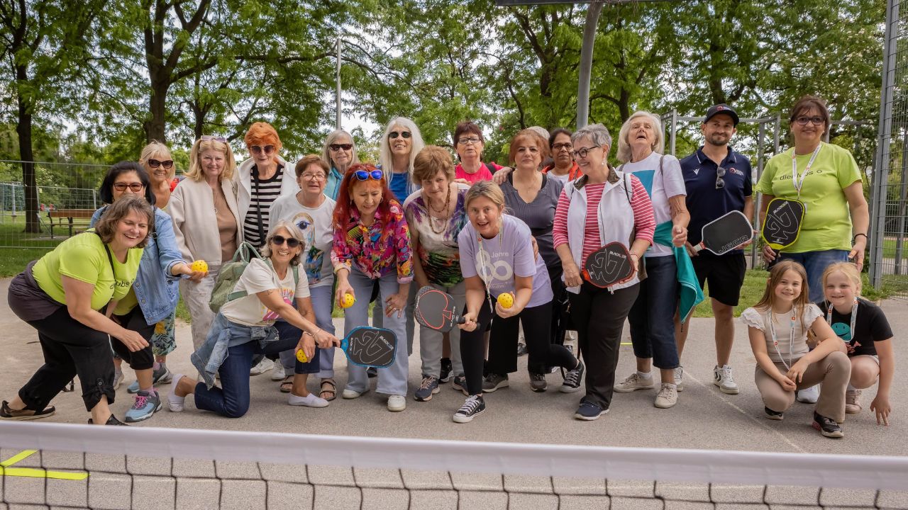 Gemeinsam aktiv: Bewegungsfest im Ingeborg-Bachmann-Park „Sportliche Vielfalt“ der Pensionist*innenklubs für die Stadt Wien