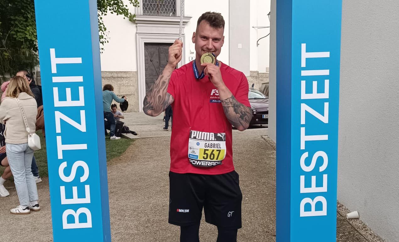 Ottakringer Grätzlpolizist kämpft sich ins Marathon-Ziel!