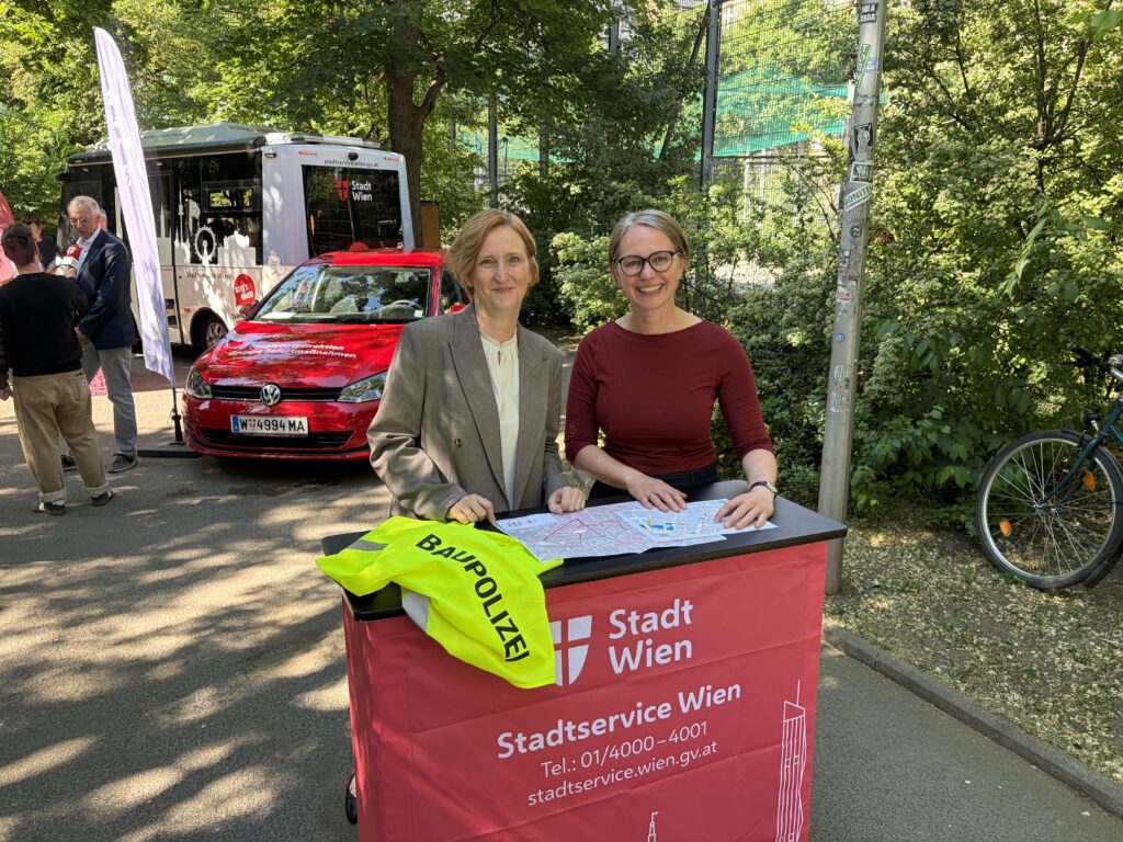 Michaela Schüchner und Elke Elke Hanel-Torsch (l.) © Berger