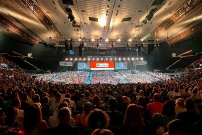 Monsterfreunde: 18.000 Kinder auf der Bühne der Stadthalle!