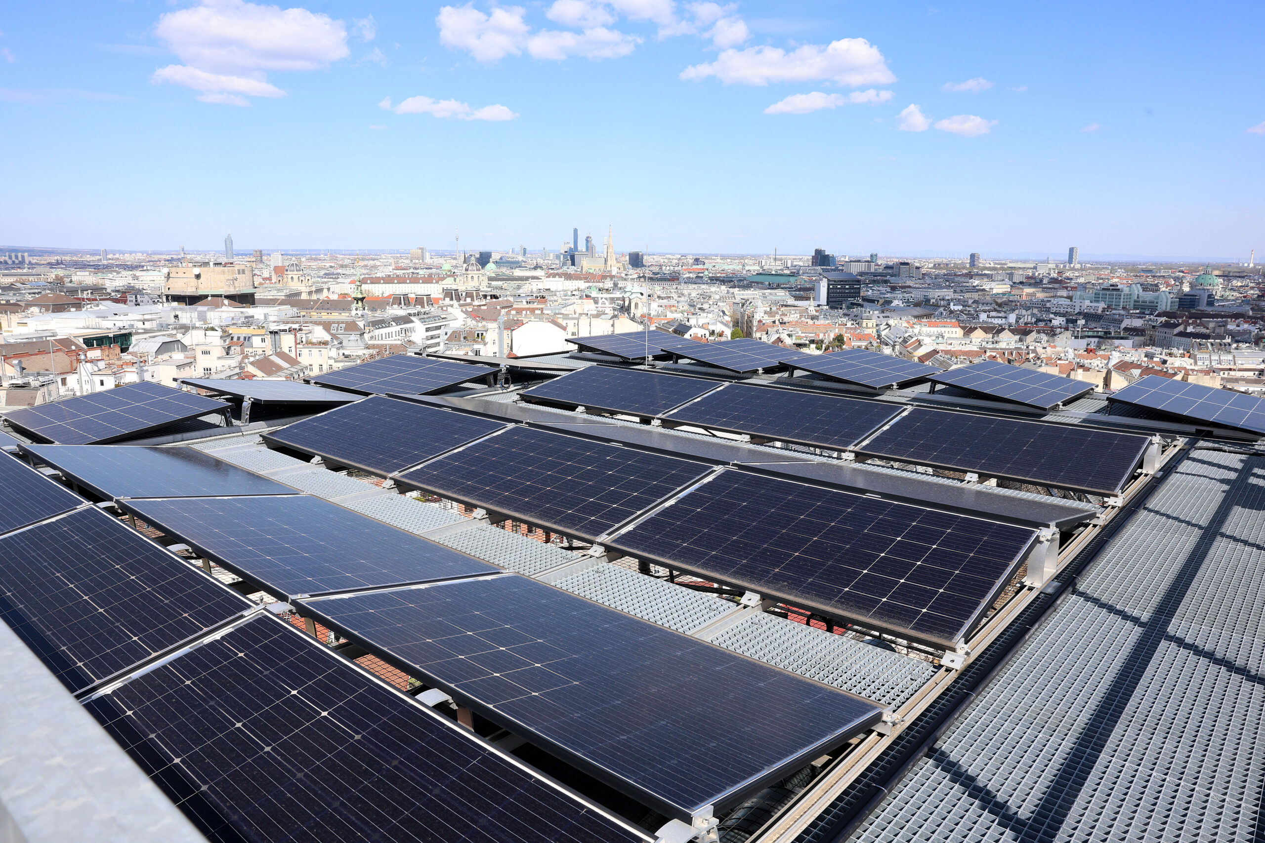 Sonnenstrom-Offensive: Neue Photovoltaik‑Förderungen starten