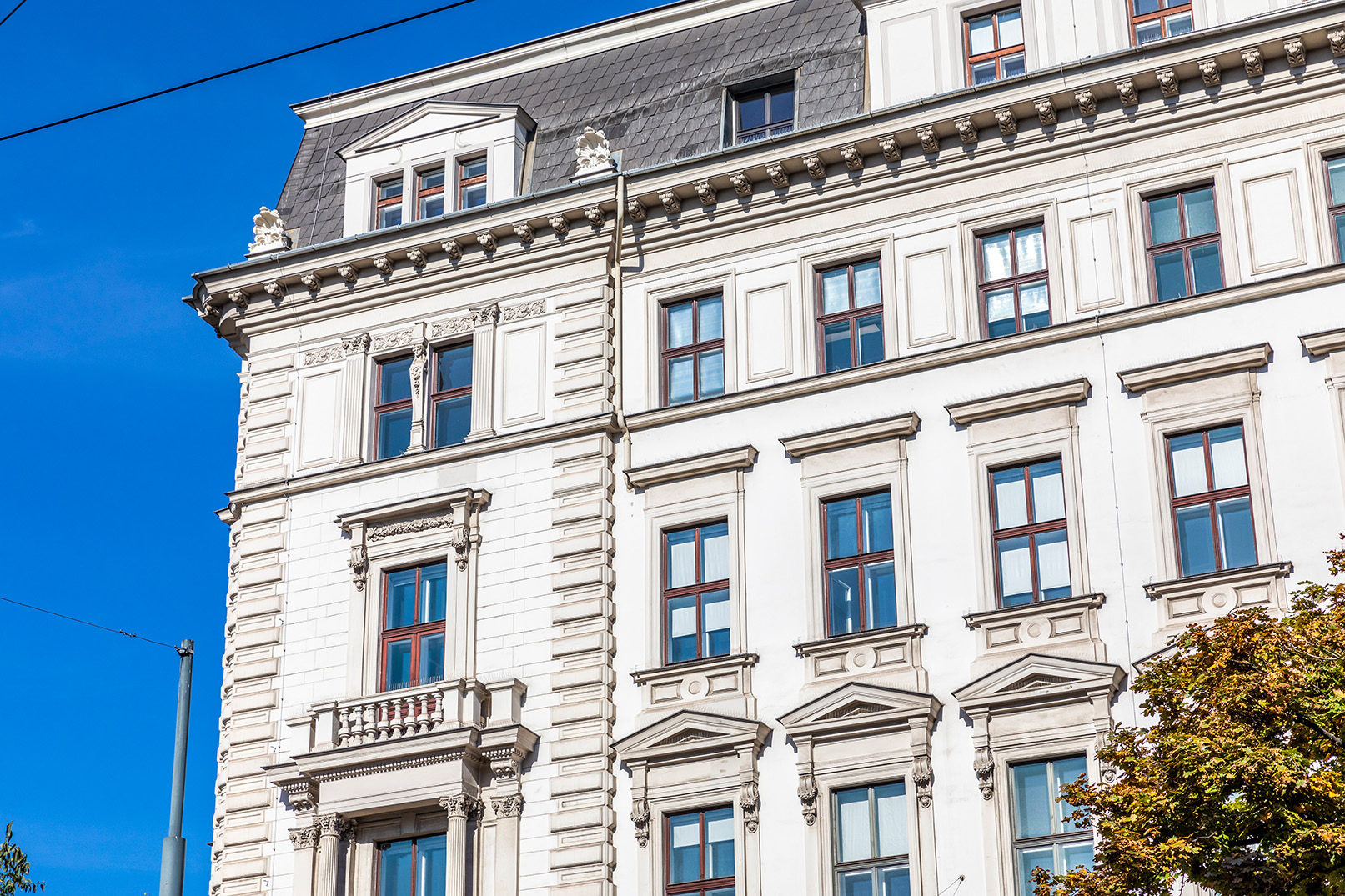 Hinter den Kulissen: Wie Immobilienbetrieb wirklich läuft