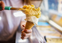 Eis-cooler Schulschluss am Schwarzenbergplatz Eis