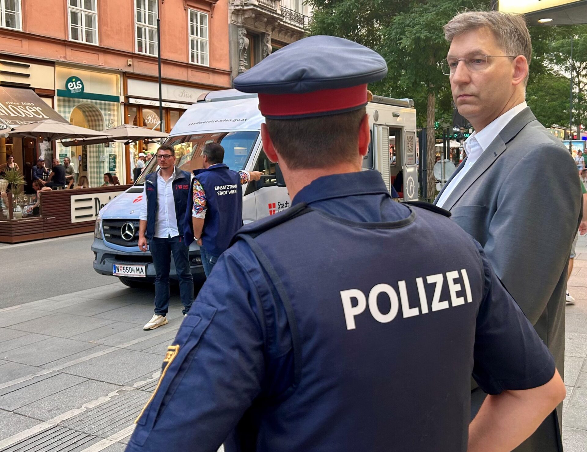 Bezirksvorsteher Markus Figl begrüßt die Schwerpunkt-Aktionen (Bild: BV1).